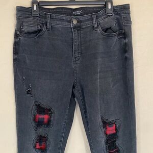Judy Blue, 13/31, skinny fit distressed jeans with buffalo plaid patches